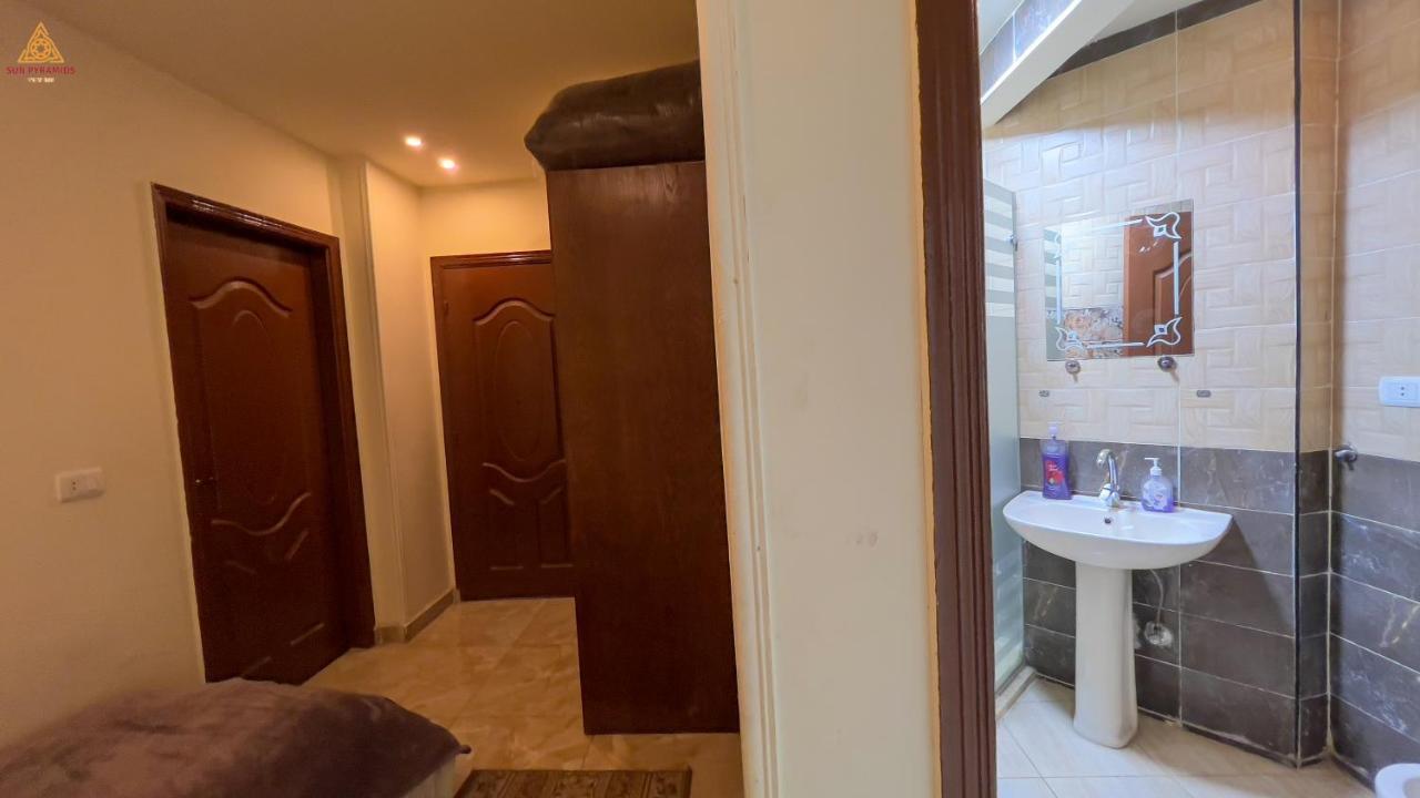 Full Pyramids View Apartment With Balcony For 8 P Kafrat al Jabal Exterior photo